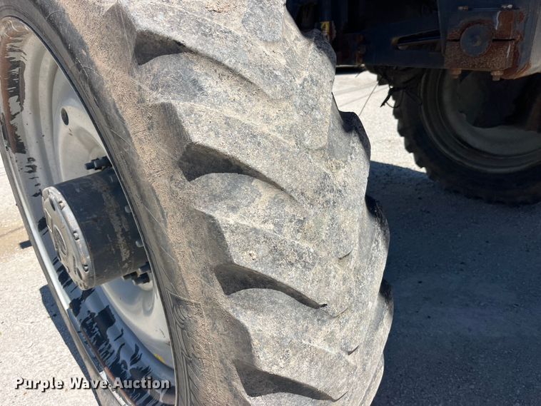 image for item EK8633 2015 RoGator RG900B spreader