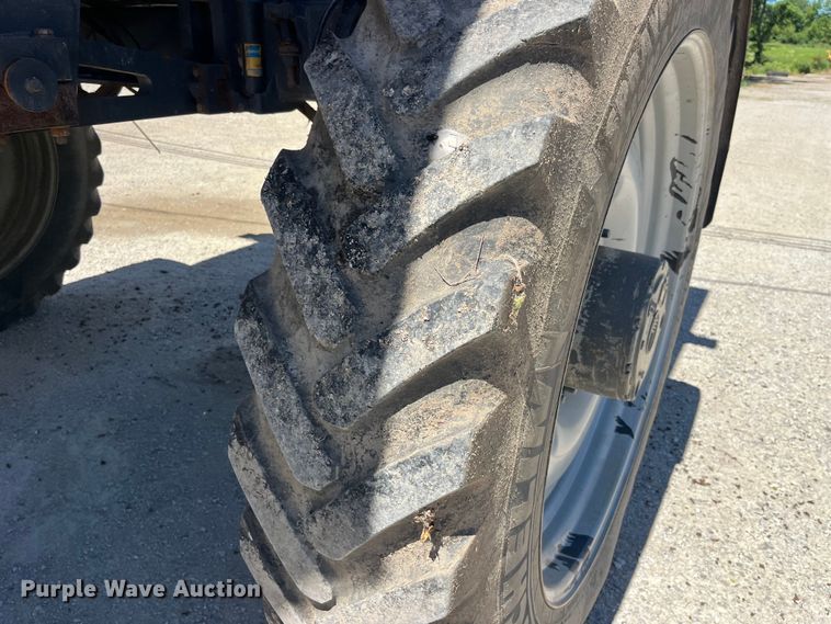 image for item EK8633 2015 RoGator RG900B spreader