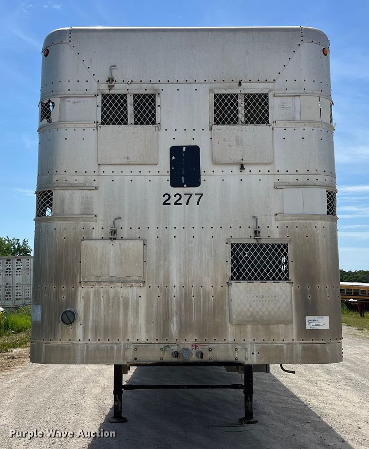 image for item EK8644 1997 Wilson PSAL-303P livestock trailer