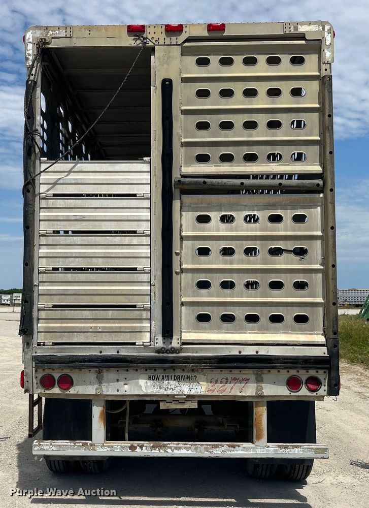 image for item EK8644 1997 Wilson PSAL-303P livestock trailer