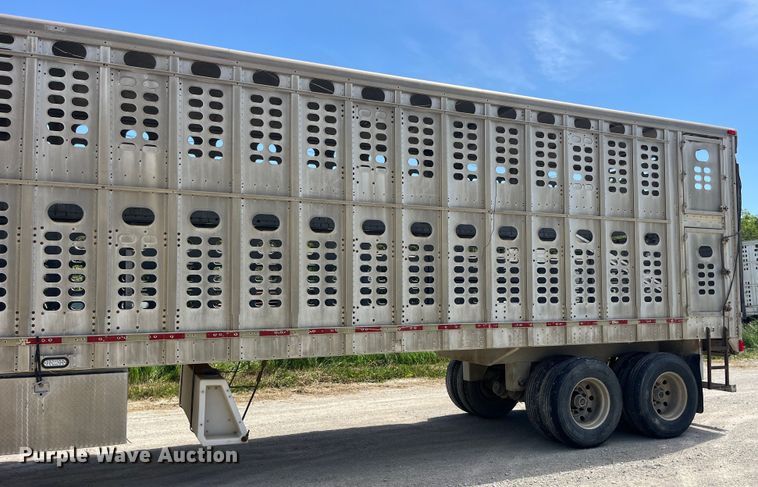 image for item EK8644 1997 Wilson PSAL-303P livestock trailer
