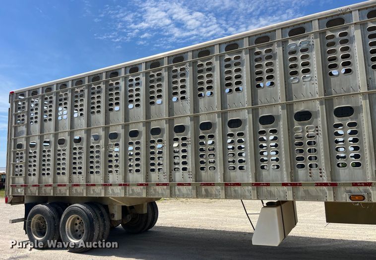 image for item EK8644 1997 Wilson PSAL-303P livestock trailer