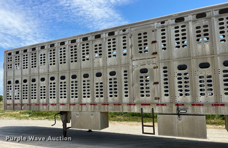 image for item EK8644 1997 Wilson PSAL-303P livestock trailer