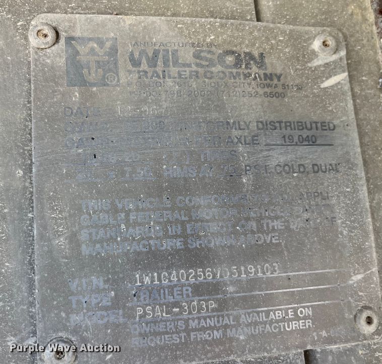 image for item EK8644 1997 Wilson PSAL-303P livestock trailer