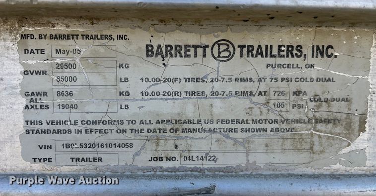 image for item EK8647 2006 Barrett livestock trailer
