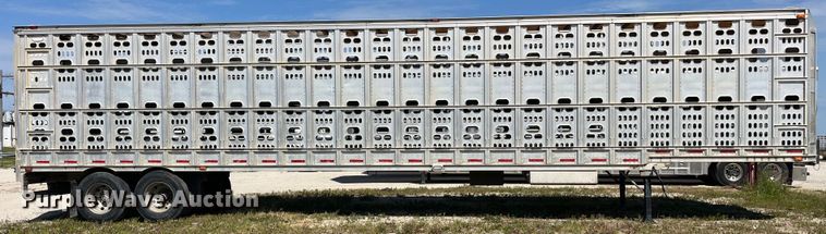 image for item EK8648 2006 Barrett livestock trailer