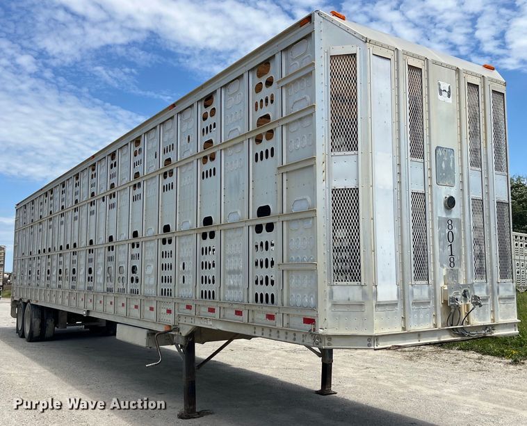 image for item EK8649 2005 Barrett livestock trailer