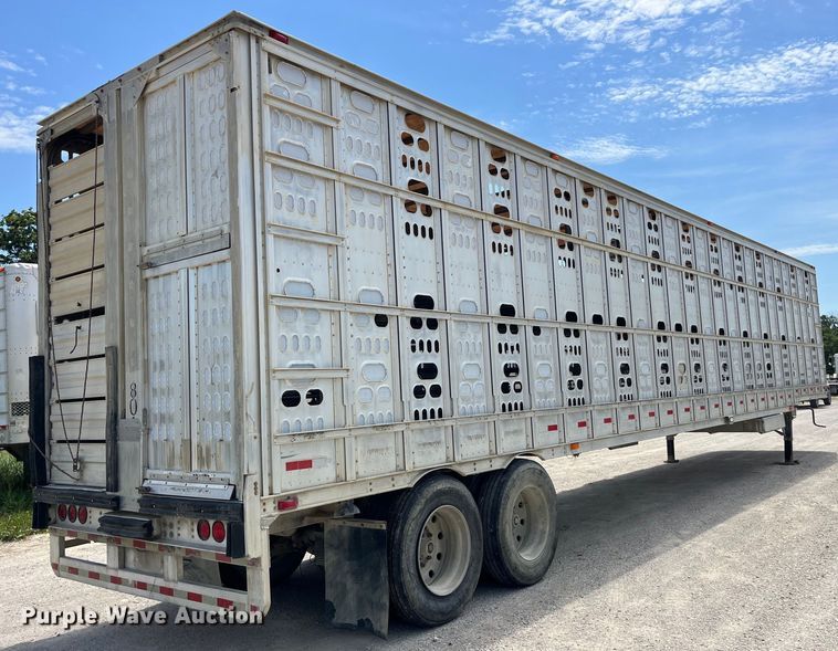image for item EK8649 2005 Barrett livestock trailer