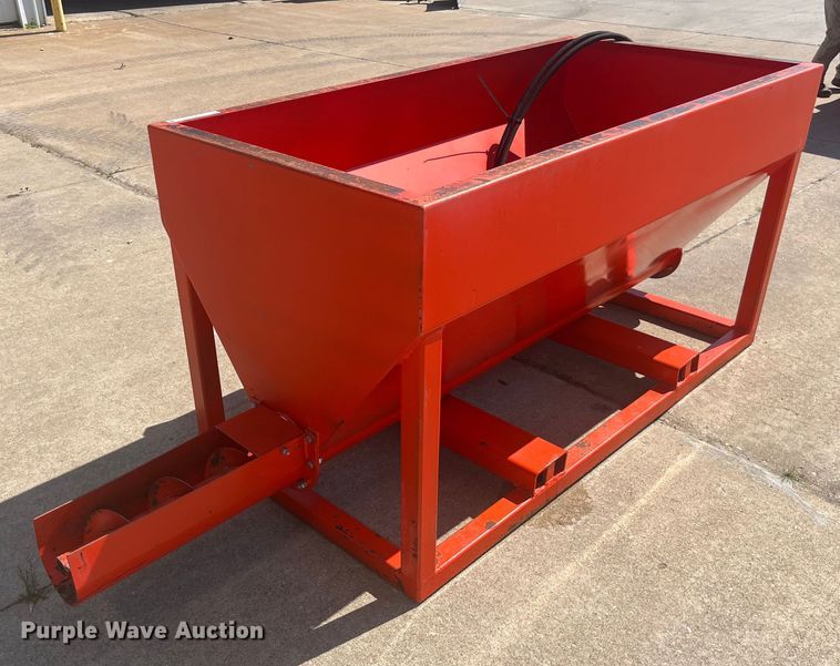 image for item EK8707 Skid steer feeder