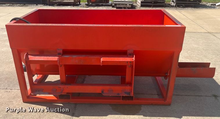 image for item EK8707 Skid steer feeder