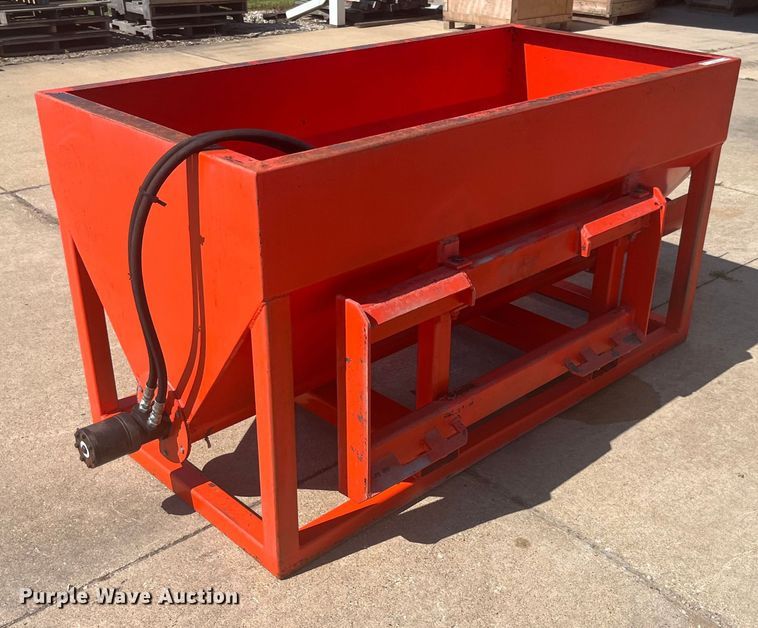 image for item EK8707 Skid steer feeder