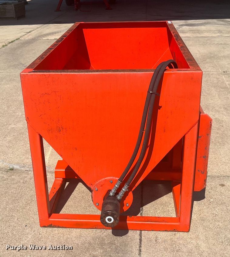 image for item EK8707 Skid steer feeder