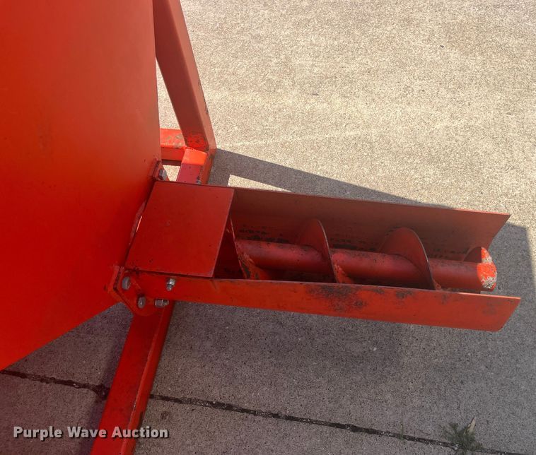 image for item EK8707 Skid steer feeder