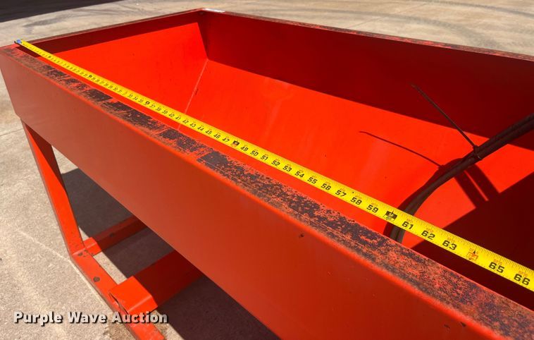 image for item EK8707 Skid steer feeder