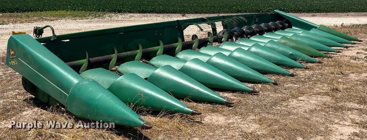 image for item EK8715 John Deere 1293 corn head