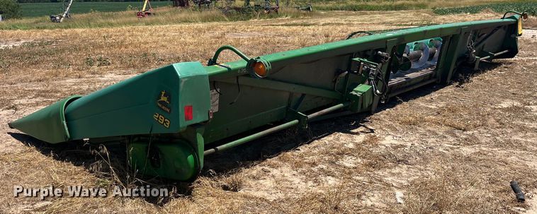 image for item EK8715 John Deere 1293 corn head