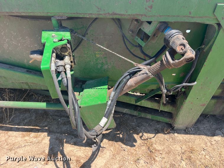 image for item EK8715 John Deere 1293 corn head