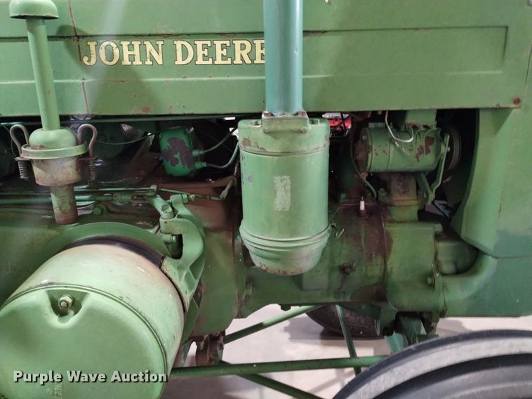 image for item EO9970 1949 John Deere  D tractor