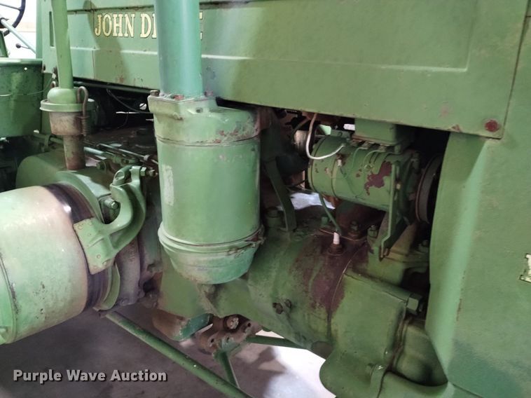 image for item EO9970 1949 John Deere  D tractor