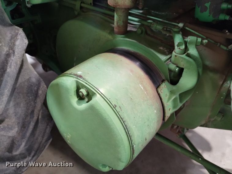 image for item EO9970 1949 John Deere  D tractor