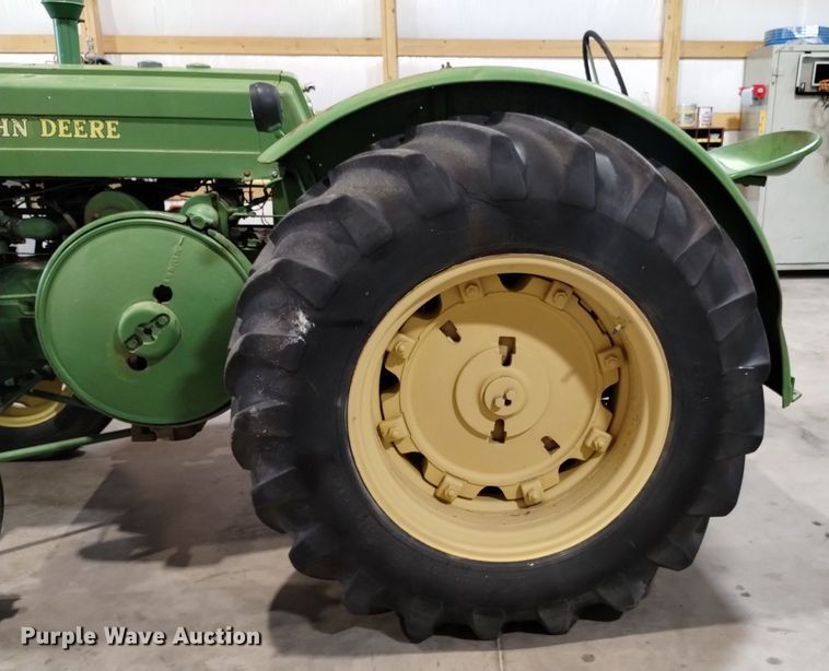 image for item EO9970 1949 John Deere  D tractor
