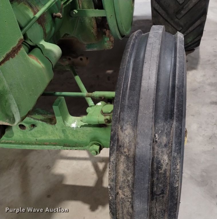 image for item EO9970 1949 John Deere  D tractor