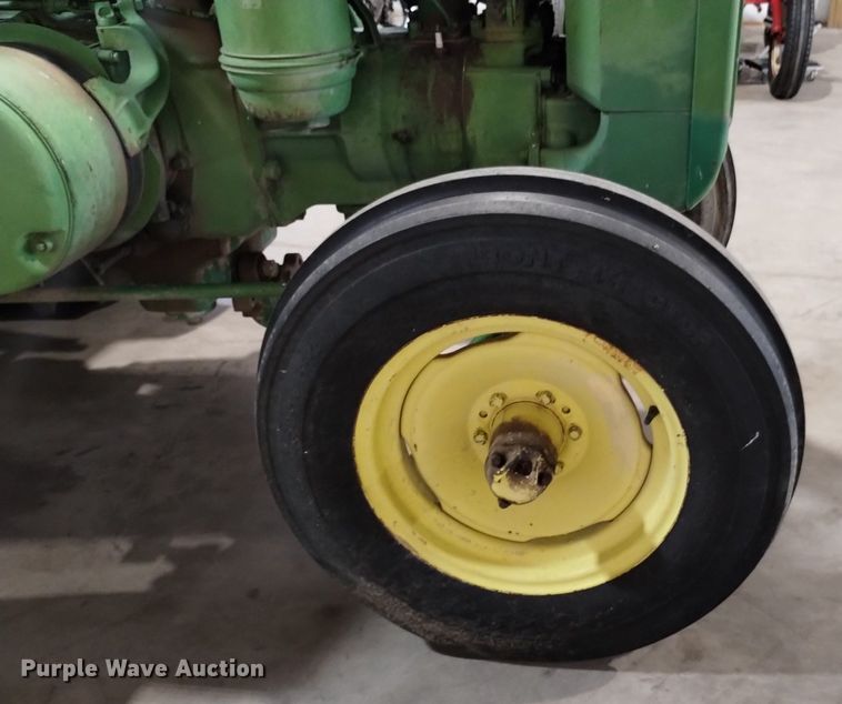 image for item EO9970 1949 John Deere  D tractor