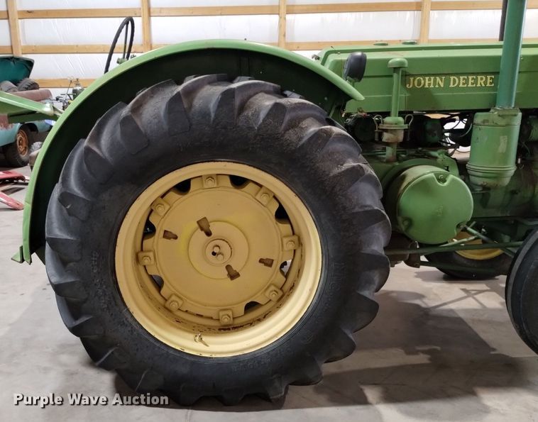 image for item EO9970 1949 John Deere  D tractor