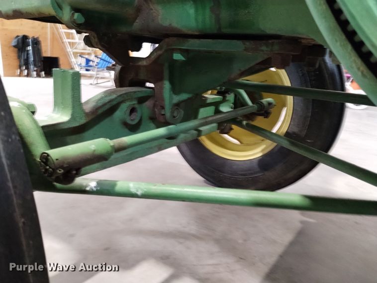 image for item EO9970 1949 John Deere  D tractor