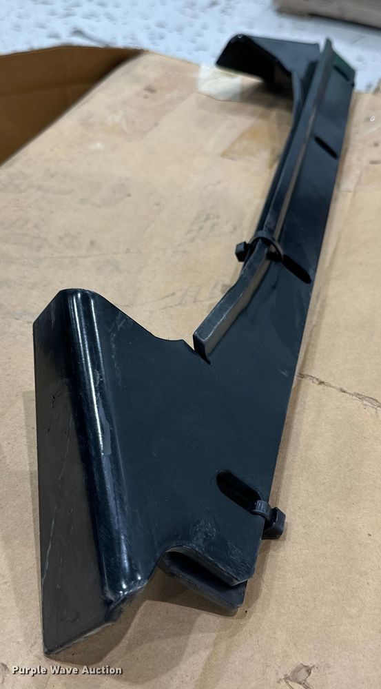 image for item IB9423 Corn head parts 