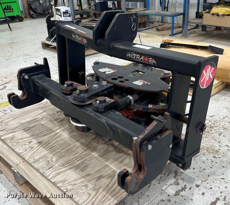 image for item IB9424 Pro Trakker three point Hydraulic hitch