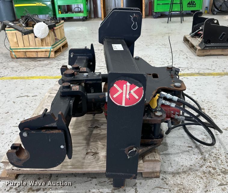 image for item IB9424 Pro Trakker three point Hydraulic hitch