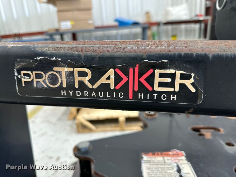 image for item IB9424 Pro Trakker three point Hydraulic hitch