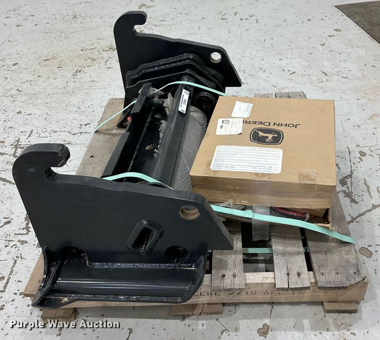 image for item IB9425 Loader quick attach