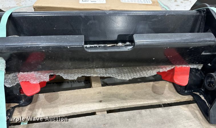 image for item IB9425 Loader quick attach