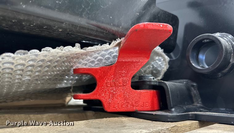 image for item IB9425 Loader quick attach