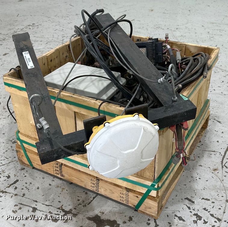 image for item IB9426 Trimble flow control system 