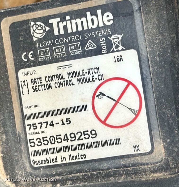 image for item IB9426 Trimble flow control system 