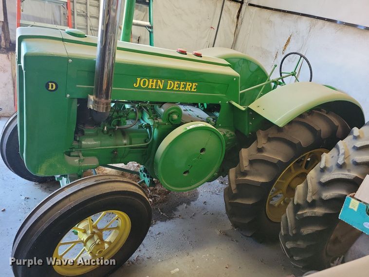 image for item KA9984 1940 John Deere D tractor