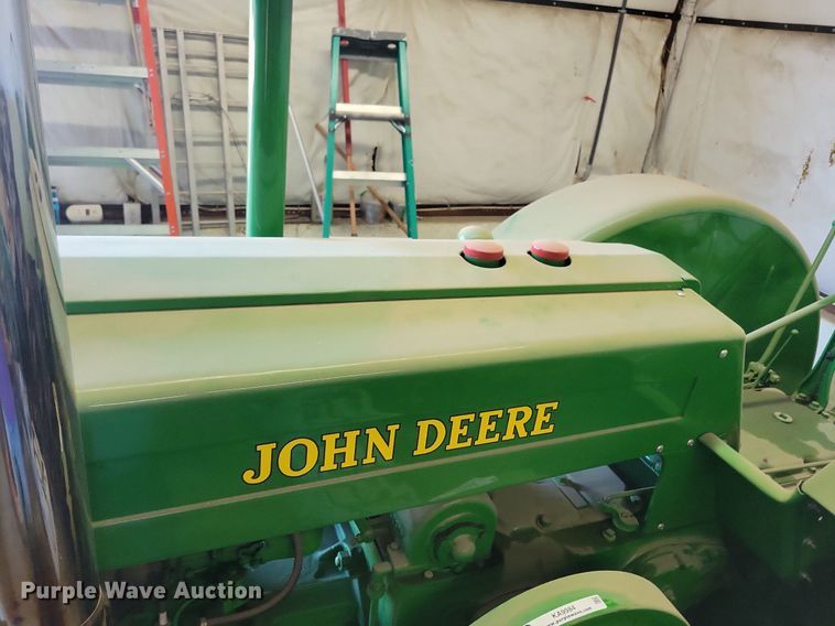 image for item KA9984 1940 John Deere D tractor
