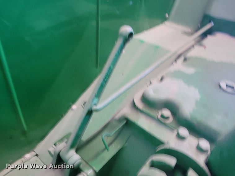 image for item KA9984 1940 John Deere D tractor