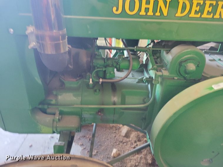image for item KA9984 1940 John Deere D tractor