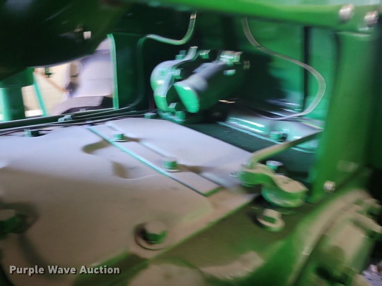 image for item KA9984 1940 John Deere D tractor