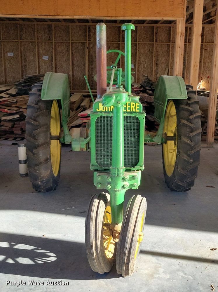 image for item KA9987 1937 John Deere B tractor