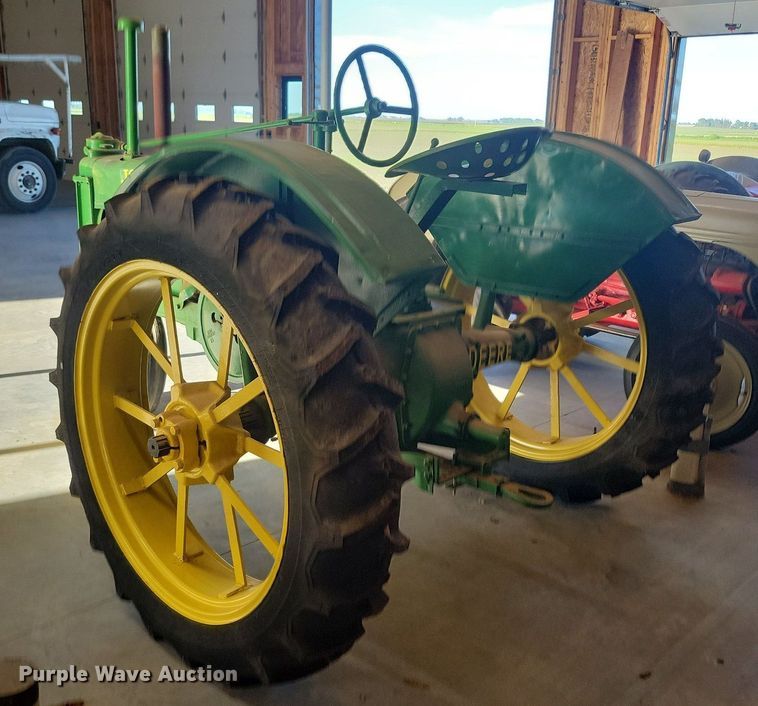 image for item KA9987 1937 John Deere B tractor
