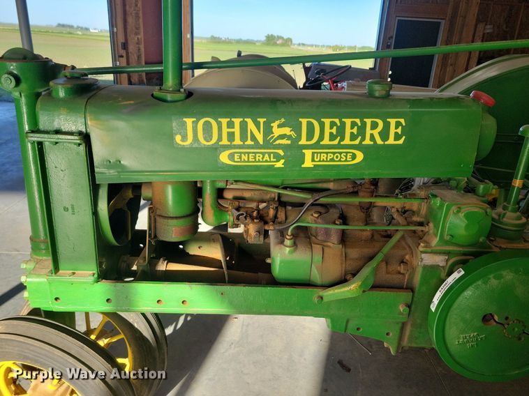 image for item KA9987 1937 John Deere B tractor
