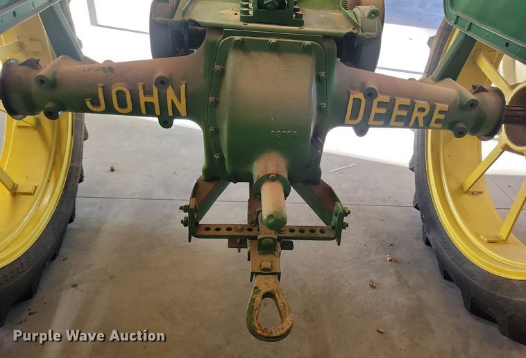 image for item KA9987 1937 John Deere B tractor