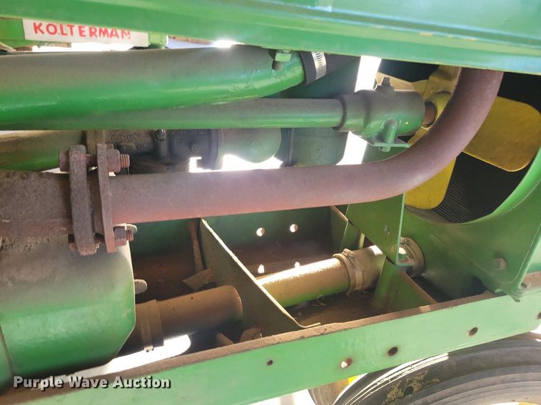 image for item KA9987 1937 John Deere B tractor