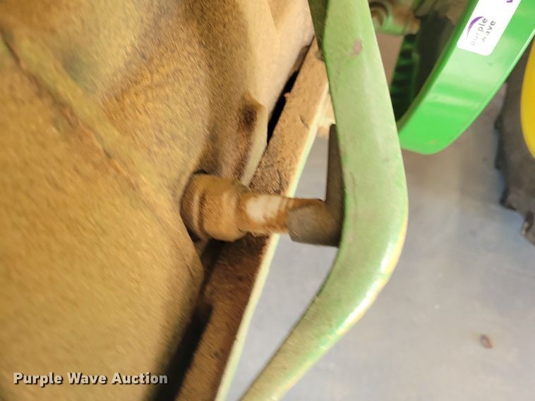 image for item KA9987 1937 John Deere B tractor