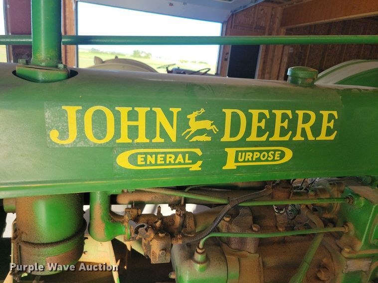 image for item KA9987 1937 John Deere B tractor